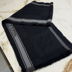 Louis Vuitton Dark Charcoal and Light Gray Scarf
